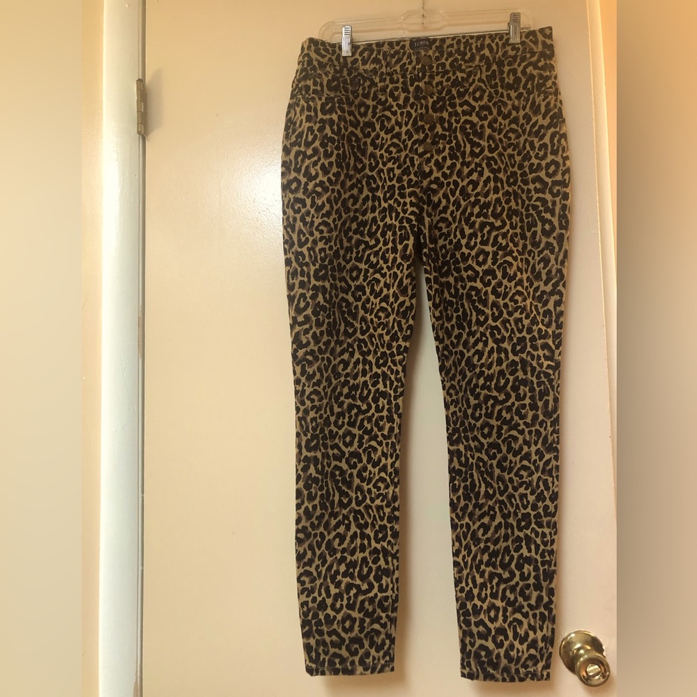 J Crew 9” High Rise Skinny Jeans Size 30 (size 12 US).